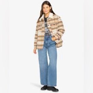 Billabong lucky trucker jacket. NWT. size M